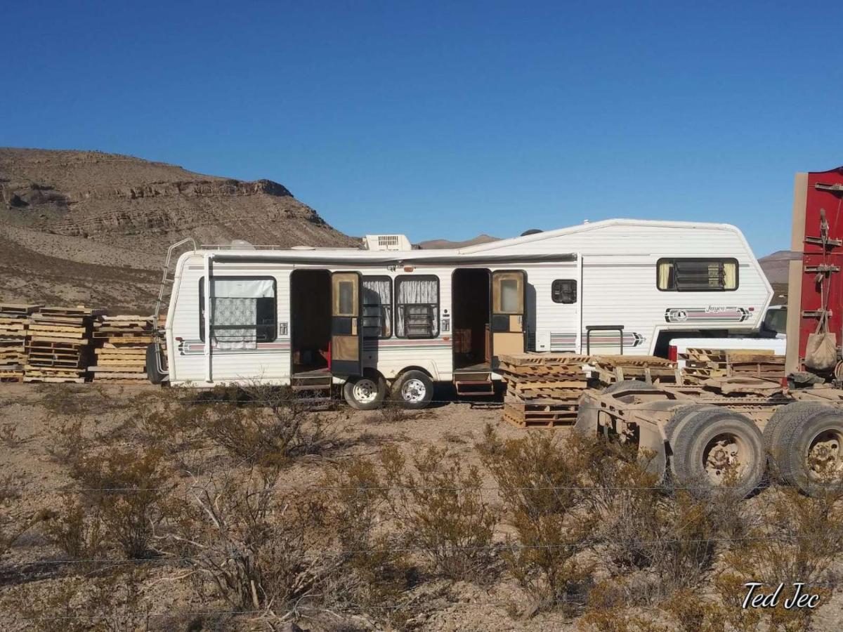 Camping At Desert Gardens Oasis In Lobo, Tx Van Horn Luaran gambar