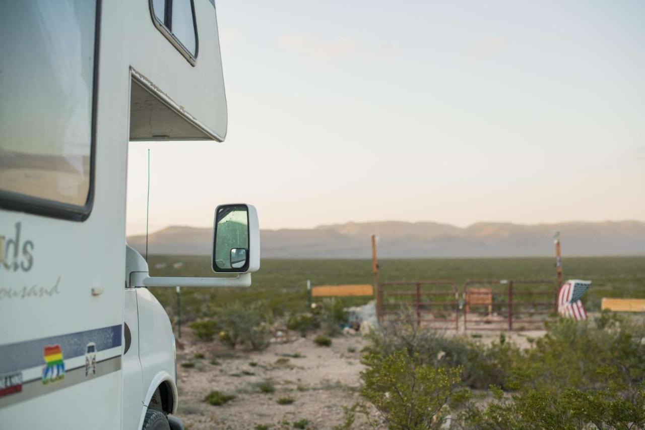 Camping At Desert Gardens Oasis In Lobo, Tx Van Horn Luaran gambar